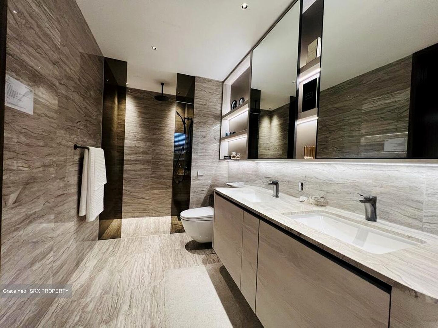 Marina Gardens Drive (D1), Condominium #502264111